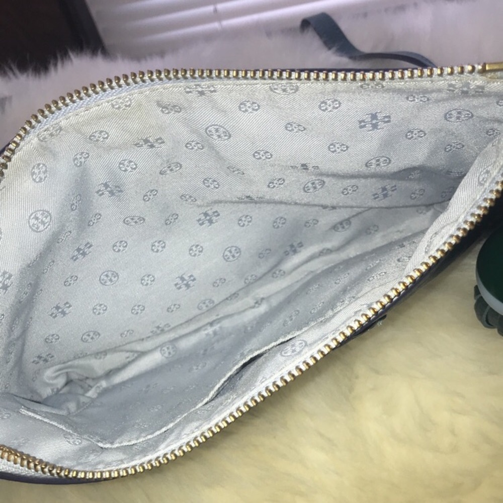 *Host Pick* Tory Burch Crossbody - Picture 5 of 8